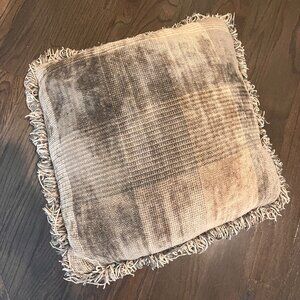18in square decorative pillow